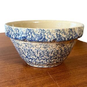 Vintage Robinson Ransbottom Spongeware 10” Bowl Blue and Cream